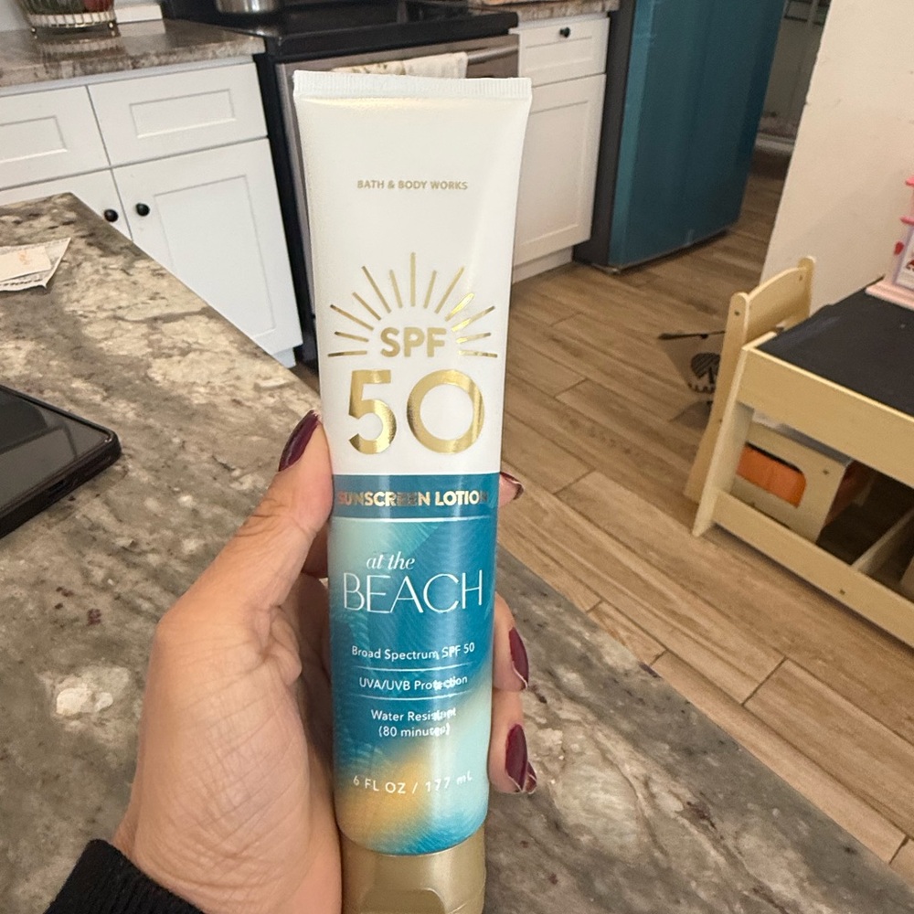 Bath & Body Works SPF 50 Sunscreen Lotion